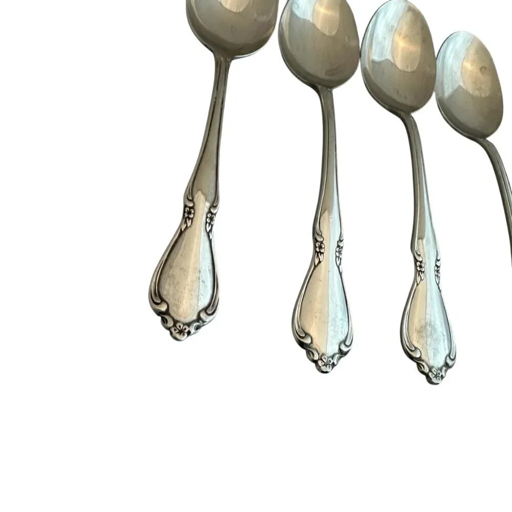 Oneidacraft Deluxe Stainless Flatware Set Chateau Floral 4 Table Spoons Large